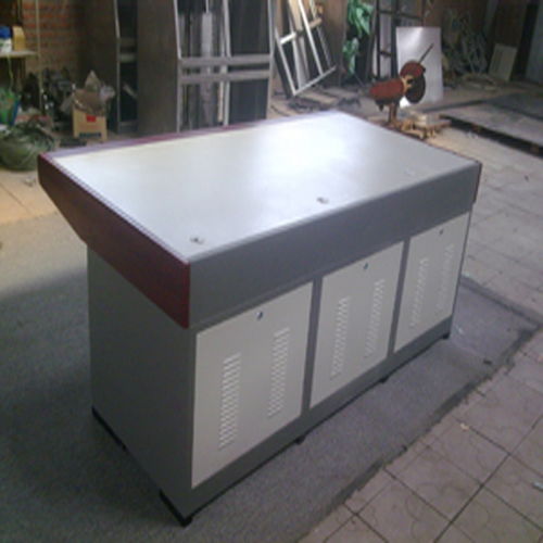 6联异型监控操作台与机柜电视墙 热销背后的有保障厂家与一站式采购方案